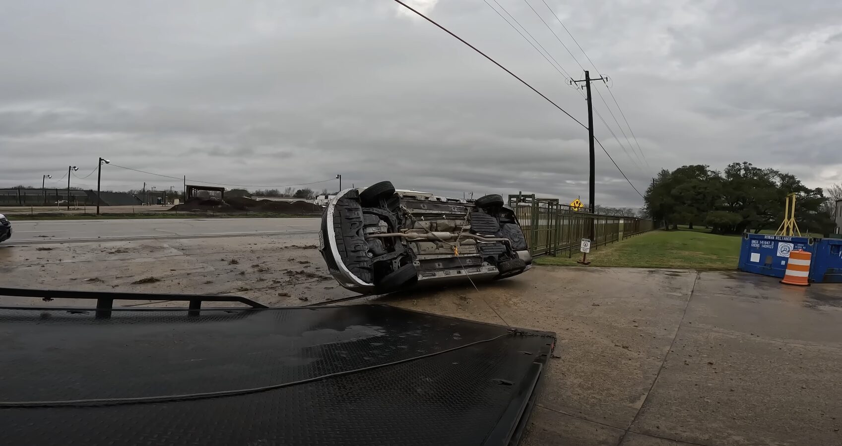 Professional Jump Start Service - Expert Battery Assistance Professional roadside assistance providing battery jump start services